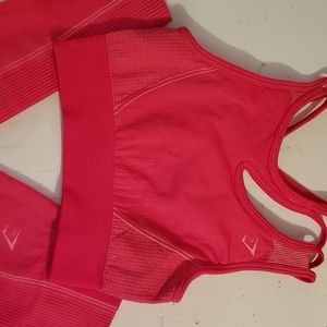 Gymshark legging + sports bra set in coral, size small